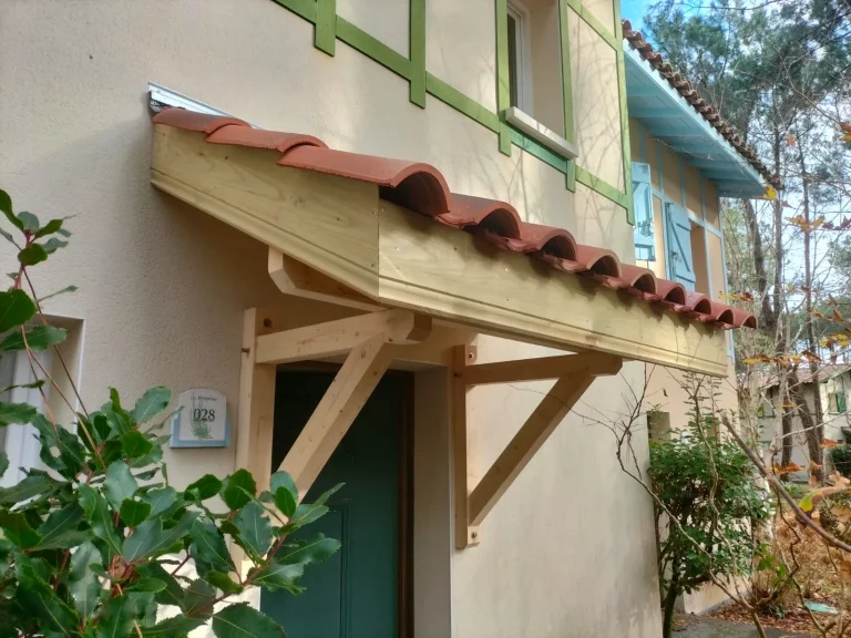 Marquise à l&rsquo;entrée